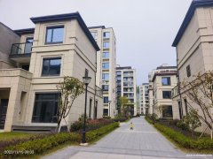 君悦府一楼毛坯出租